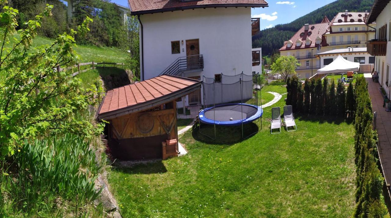 Apartments Ban Guggugg Colle Isarco Esterno foto